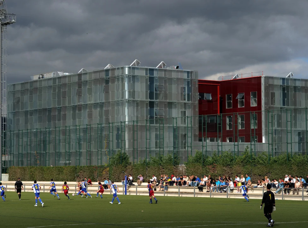 Ekspektasi vs Realitas: Beban Warisan La Masia CMDBET