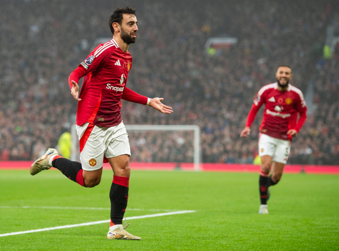 Paul Parker Dorong MU Lepas Bruno Fernandes CMD368